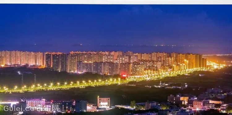 关于古雷新港城不建农贸市场导致占道摆摊卫生交通极差,城管执法无