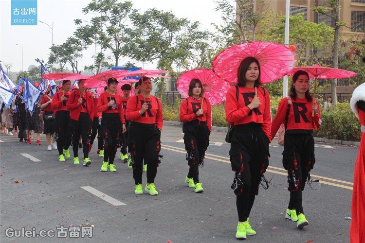 古雷镇岱仔社恭请开漳圣王巡安新港城寮仔蓬山屿头河乾宗亲助阵